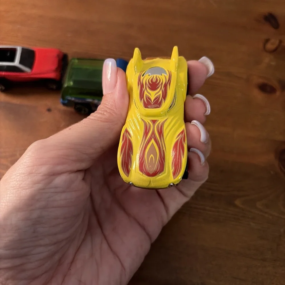 LOT OF 6 HOT WHEELS‎ CARS